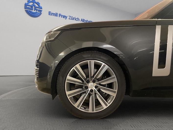 Vehicle image LAND ROVER RANGE ROVER