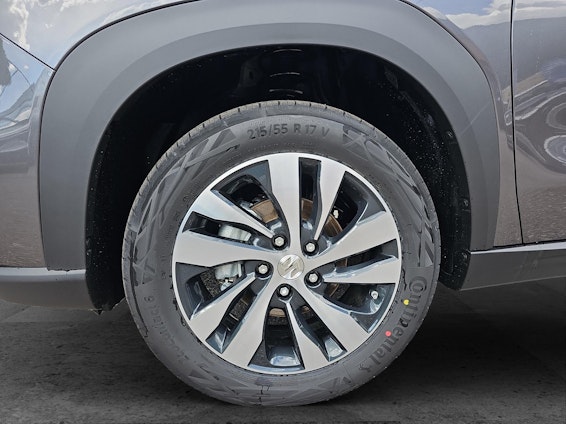 Vehicle image 8 Vehicle image 8