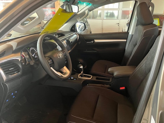 Vehicle image 20