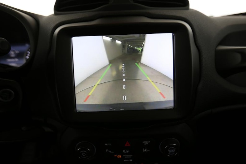 Vehicle image JEEP RENEGADE