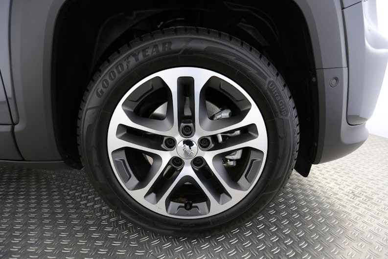 Vehicle image JEEP RENEGADE