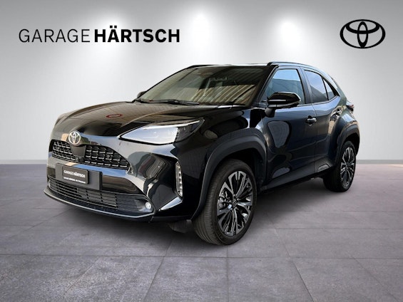 First vehicle image