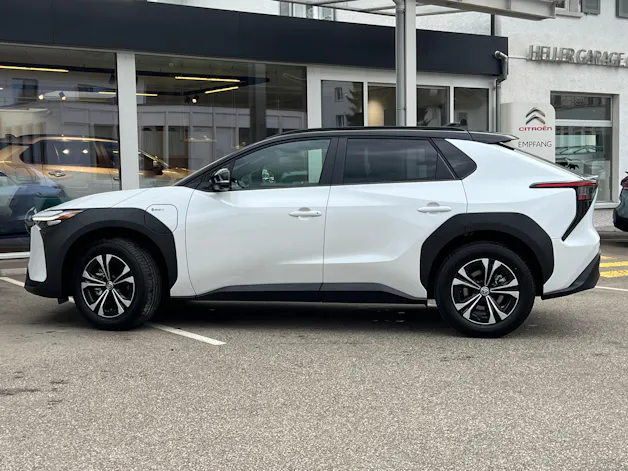 Toyota bZ4X Style AWD