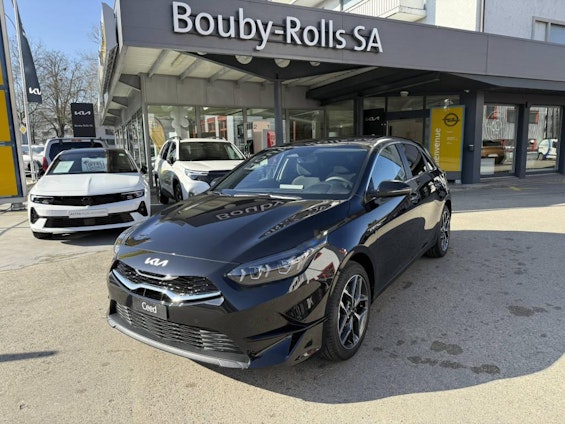 First vehicle image First vehicle image