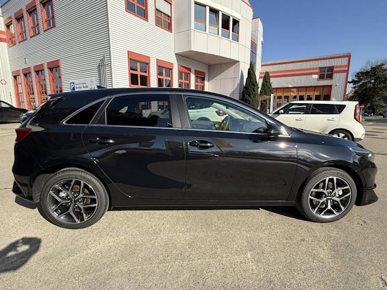 Vehicle image 7 Vehicle image 7