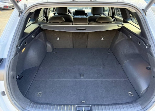 Vehicle image 13 Vehicle image 13