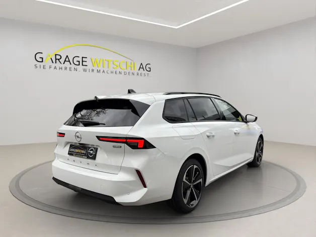 Opel Astra L Sports Tourer 1.2 Turbo HYBRID