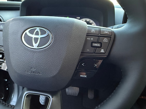 Vehicle image 38