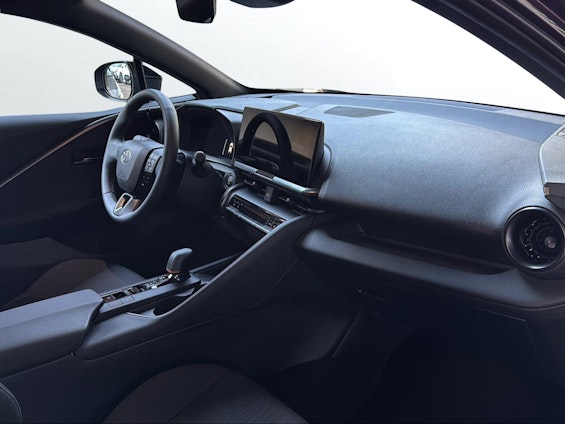 Vehicle image 6 Vehicle image 6