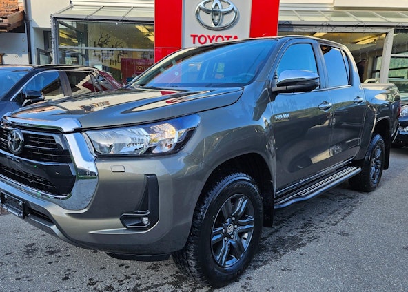 First vehicle image First vehicle image