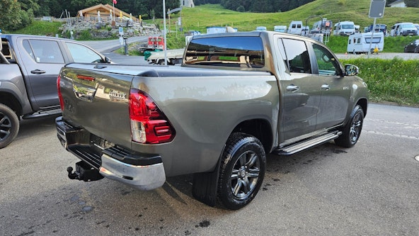 Vehicle image 2 Vehicle image 2