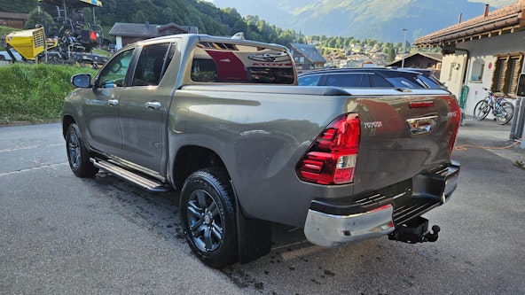 Vehicle image 3 Vehicle image 3