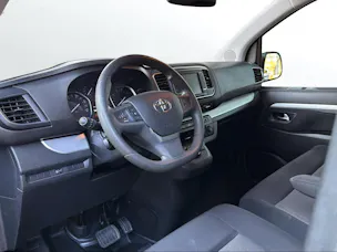 Toyota PROACE Verso L1 2.0 D Shuttle