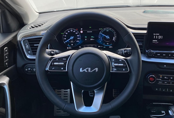 Vehicle image 8 Vehicle image 8