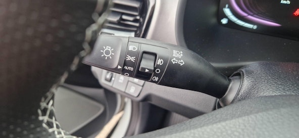 Vehicle image 8 Vehicle image 8