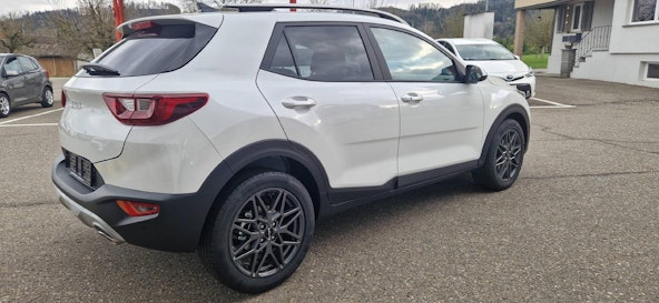 Vehicle image 12 Vehicle image 12