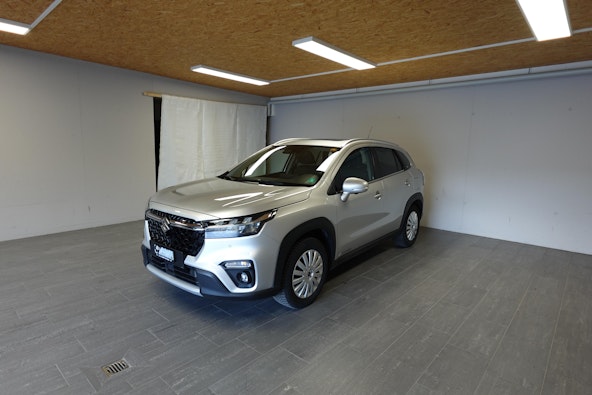 Vehicle image 15