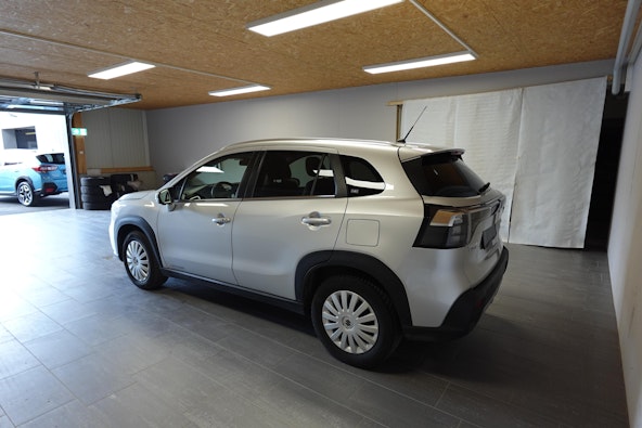 Vehicle image 21