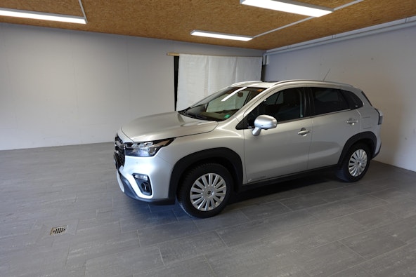 Vehicle image 16