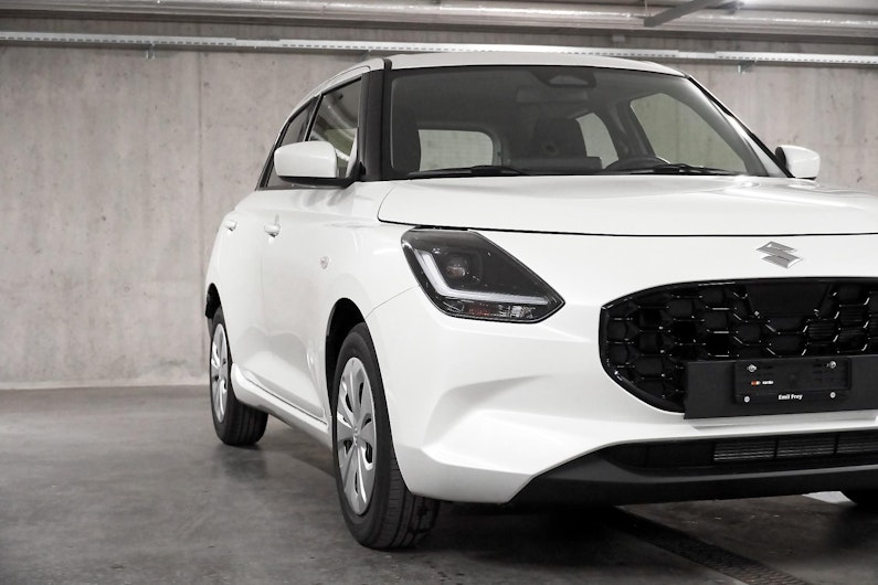 Vehicle image SUZUKI SWIFT