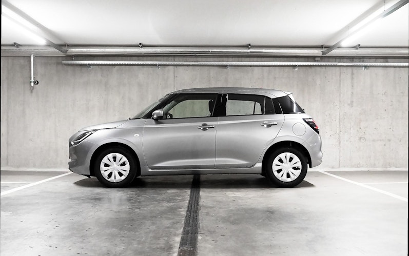 Vehicle image SUZUKI SWIFT