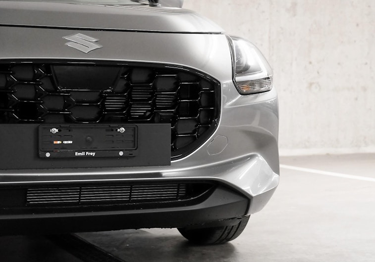 Vehicle image SUZUKI SWIFT