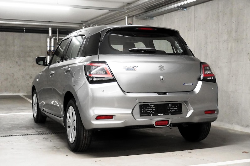 Vehicle image SUZUKI SWIFT