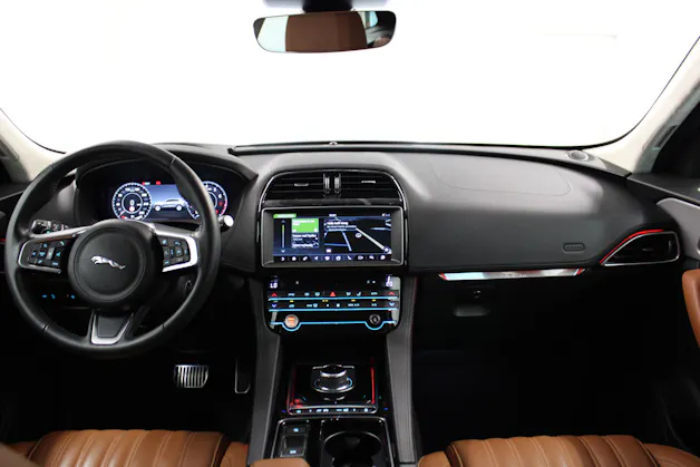 Jaguar F-Pace 2.0 T 250 PORTFOLIO AWD *LEASING 1.99%*
