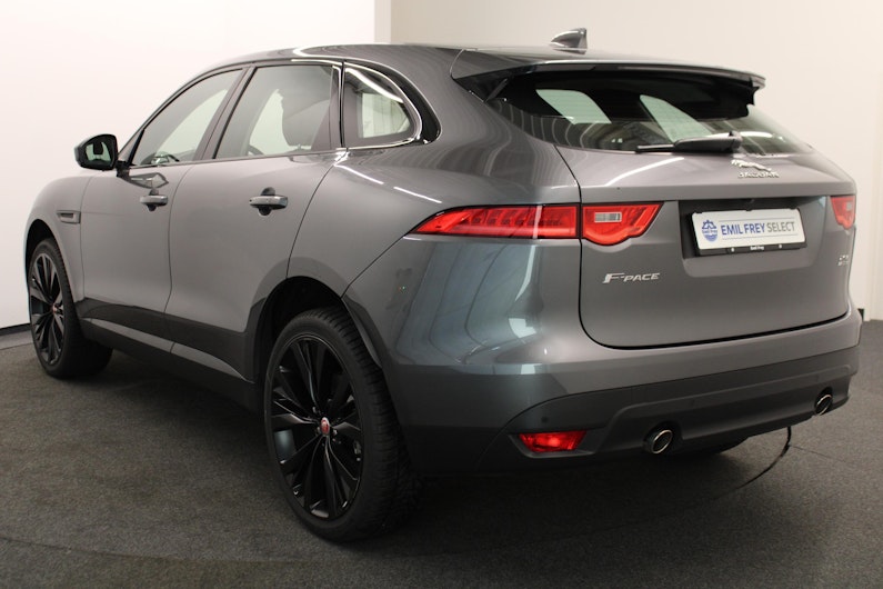 Vehicle image JAGUAR F-PACE