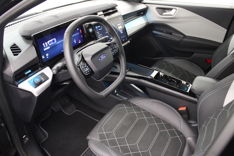 Vehicle image FORD PUMA