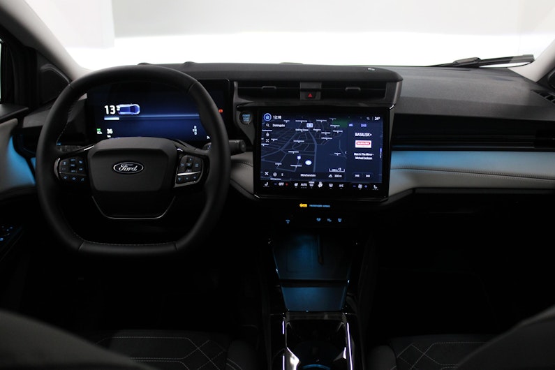 Vehicle image FORD PUMA