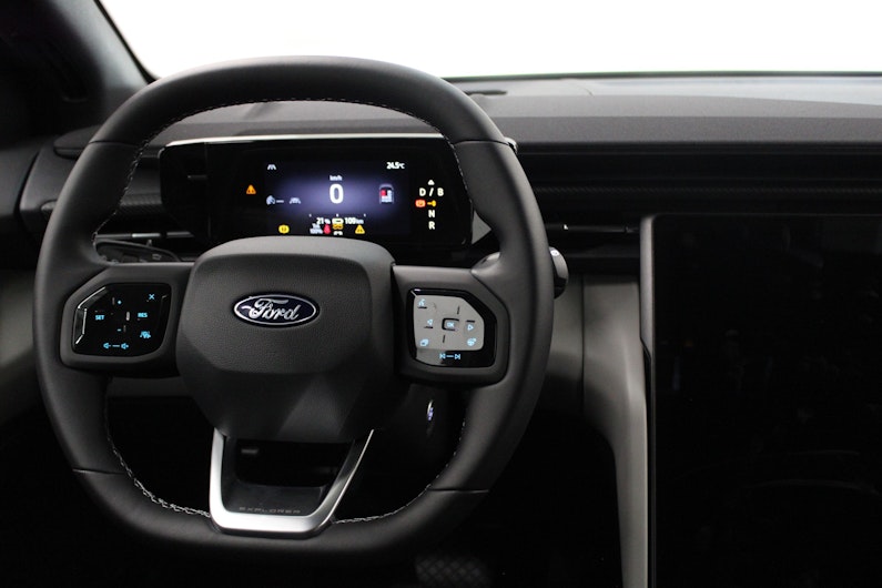 Vehicle image FORD EXPLORER