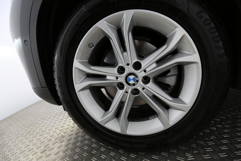 Vehicle image BMW X3