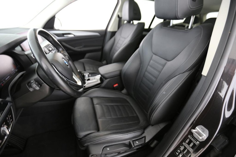 Vehicle image BMW X3