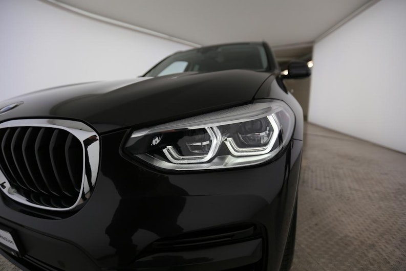 Vehicle image BMW X3