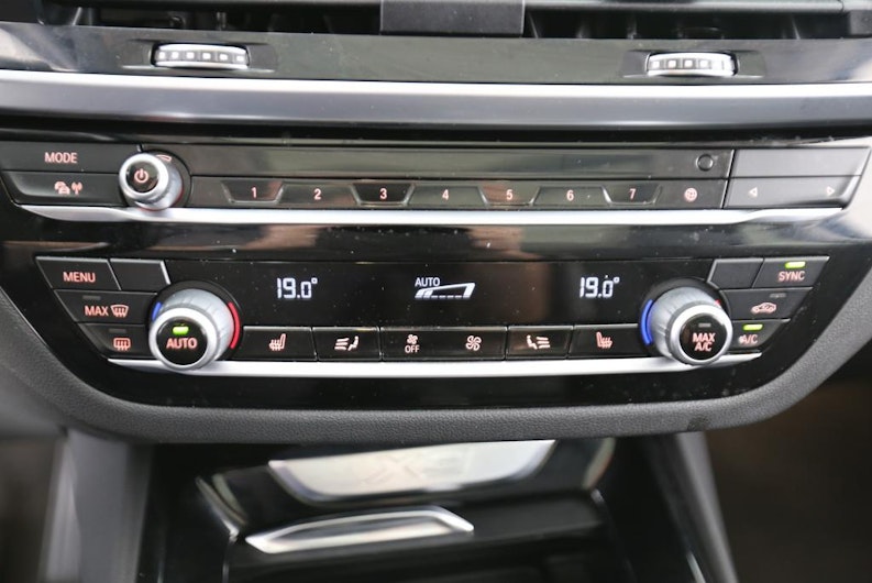 Vehicle image BMW X3