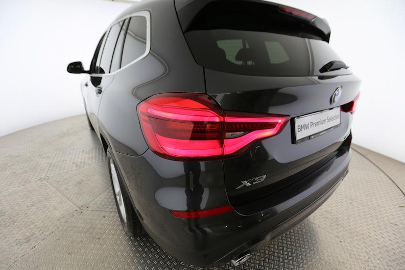 Vehicle image BMW X3