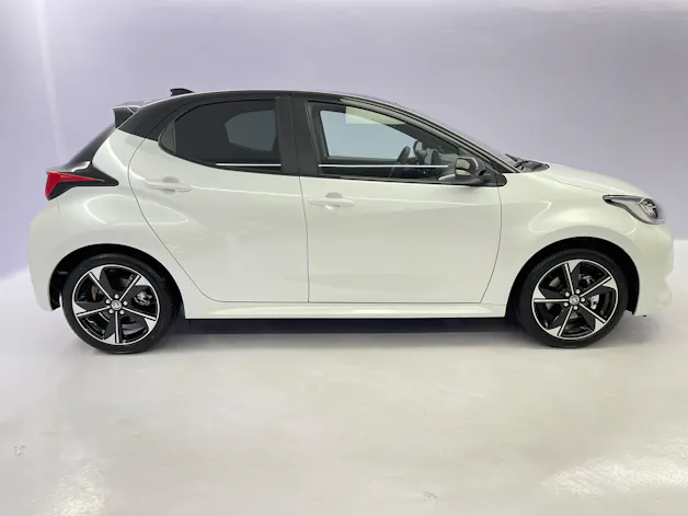 Toyota Yaris 1.5 VVT-i HSD Premium