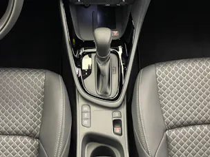 Toyota Yaris 1.5 VVT-i HSD Premium