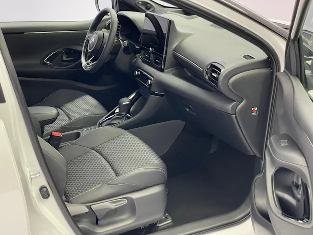 Toyota Yaris 1.5 VVT-i HSD Premium