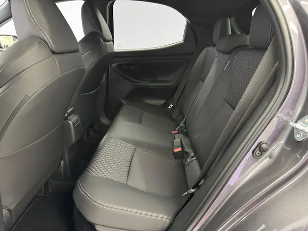 Toyota Yaris 1.5 VVT-i HSD Premium