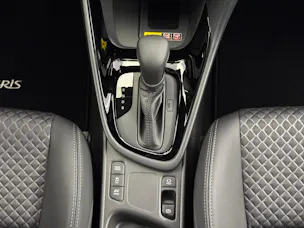 Toyota Yaris 1.5 VVT-i HSD Premium