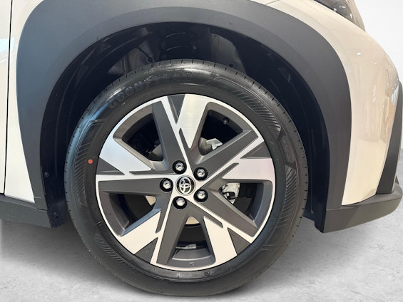 Vehicle image 14 Vehicle image 14