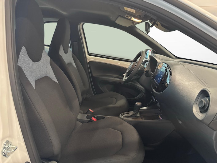 Vehicle image TOYOTA AYGO X