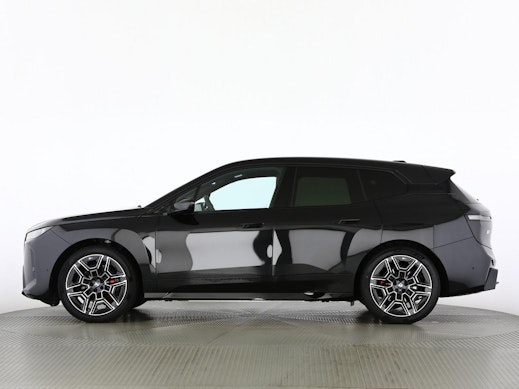 BMW iX xDrive60 1