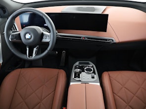 Vehicle image BMW iX xDrive60
