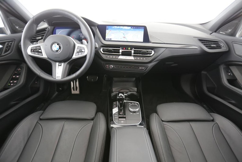 Vehicle image BMW 1 SERIES