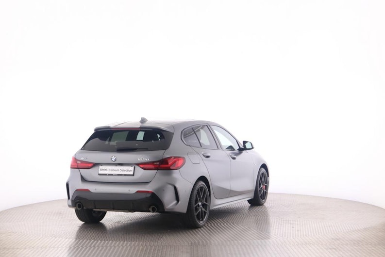 Vehicle image BMW 1 SERIES