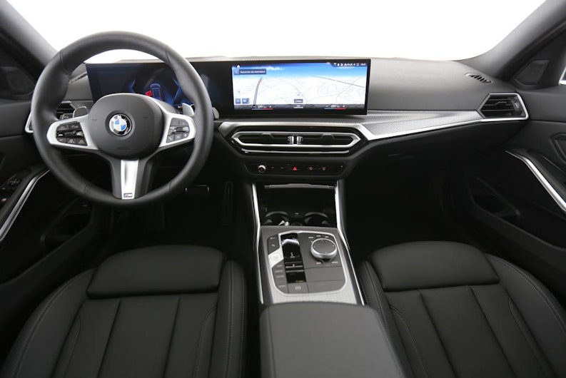 Vehicle image BMW 3 SERIES