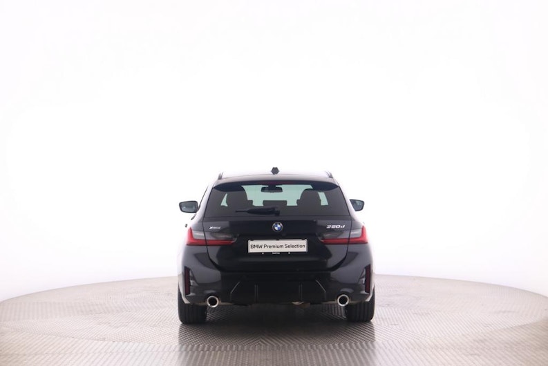 Vehicle image BMW 3 SERIES